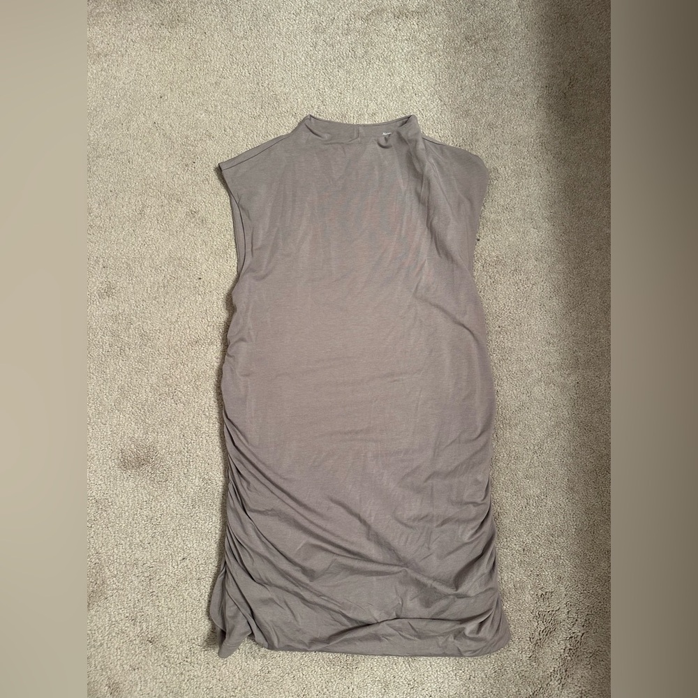 Abercrombie Maternity Top -size small